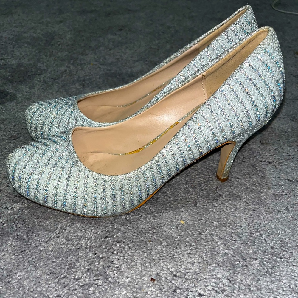 Bella Luna, size 8.5, silver rhinestone heels